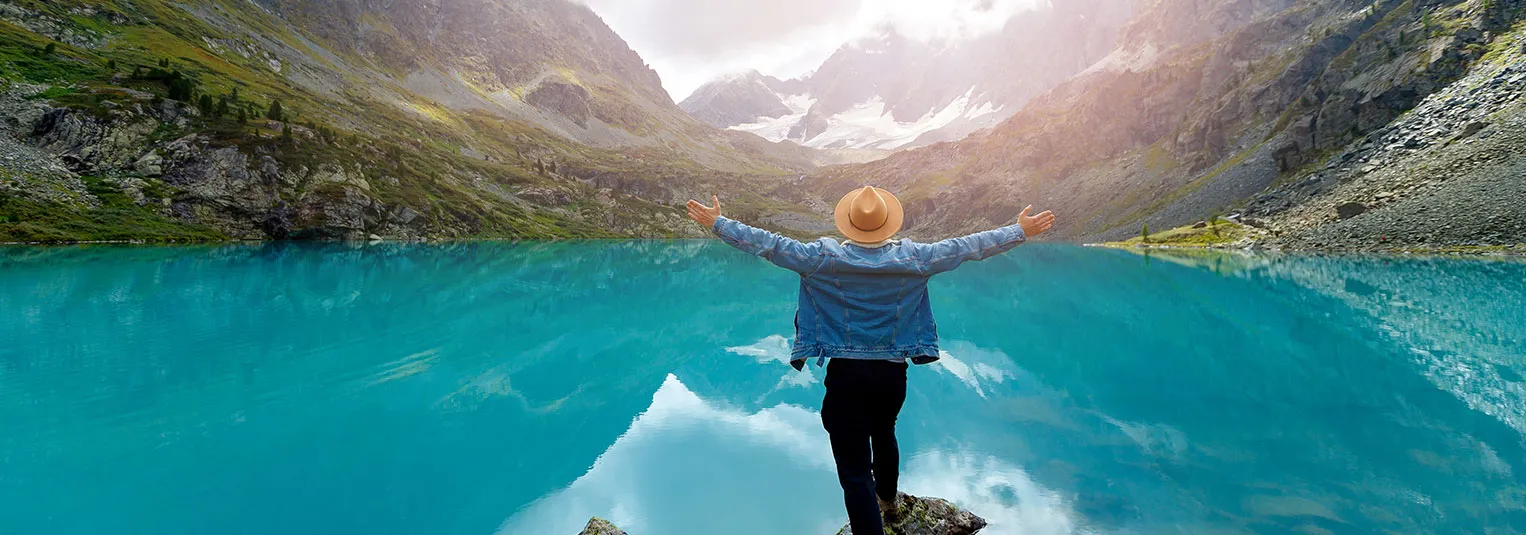 banner-is-alaska-the-new-europe-why-are-americans-choosing-it-1